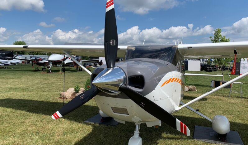 Unveiling the Propeller’s Secret: A Comprehensive Guide to Checking Propellers for Aircraft